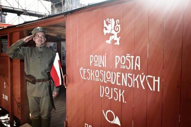 obrázek: Místo Sibiře česká kotlina. Z Prahy vyjíždí Legiovlak