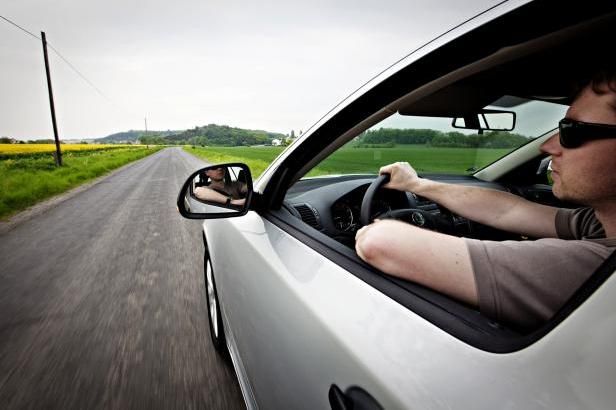obrázek: Mladým řidičům chybí pocit odpovědnosti, říká psycholog