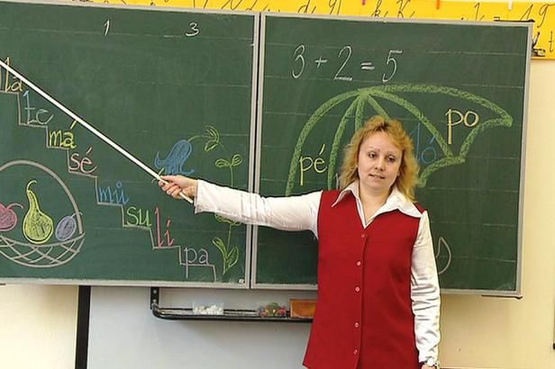 obrázek: Na prázdniny dostává výpověď asi čtyři tisíce učitelů