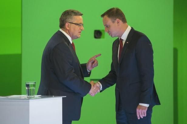 obrázek: Napětí v Polsku: Komorowski přidal plyn, Dudu v průzkumech poráží
