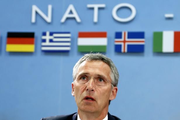 obrázek: NATO se do uprchlické krize nezapojí - vojenské řešení prý neexistuje