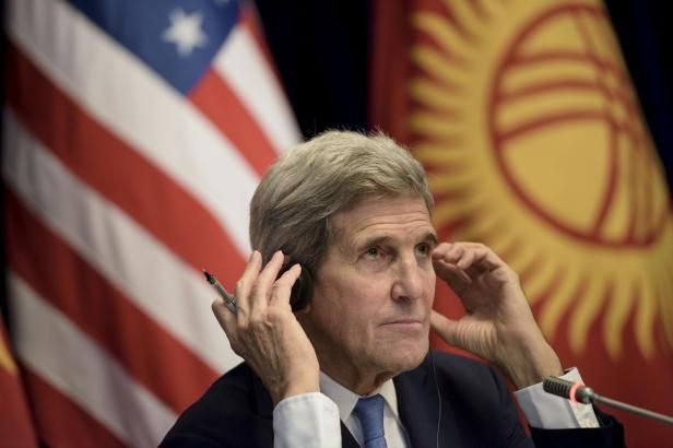 obrázek: Nejdeme do války proti Asadovi, naším cílem je zničit IS, ujistil Kerry
