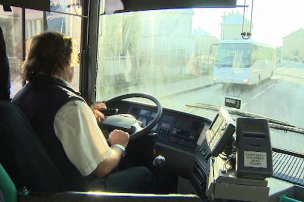 obrázek: Nemají plat z 21. století, podporuje Hašek revoltující řidiče autobusů