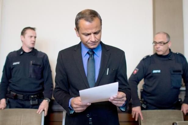 obrázek: Německý exposlanec se přiznal k držení dětského porna, zaplatí pokutu