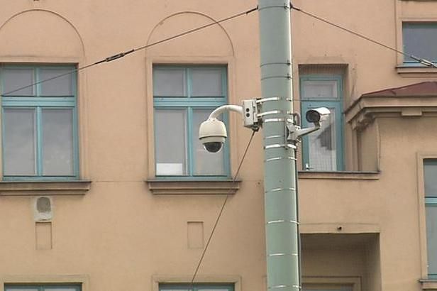 obrázek: \nObjasněnost loupeží roste, zločinů ale neubývá\n