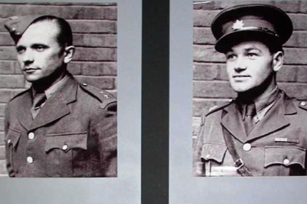 obrázek: Padáky nad protektorátem. Před 74 lety začaly operace Silver A i Anthropoid