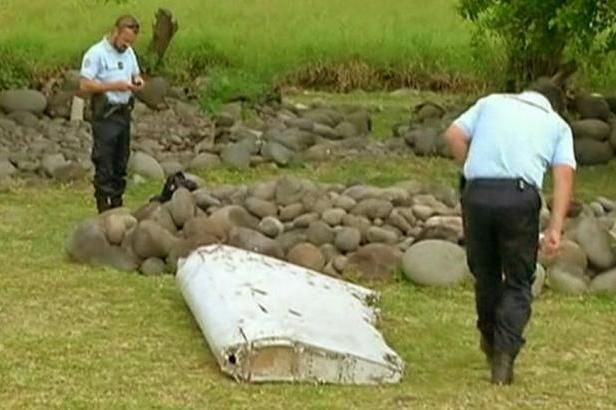 obrázek: Patří trosky nalezené u Réunionu pohřešovanému letu MH370?