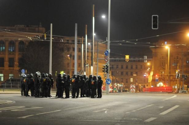 obrázek: Pegida čekala stotisícový triumf, převažovali však její odpůrci