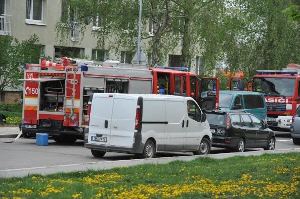 obrázek: Po úterním zásahu proti extremismu skončili tři lidé ve vazbě