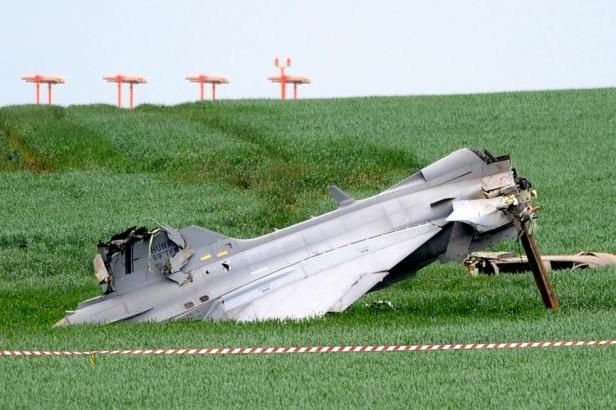 obrázek: Podle maďarského serveru může za nehodu gripenu v Čáslavi pilot
