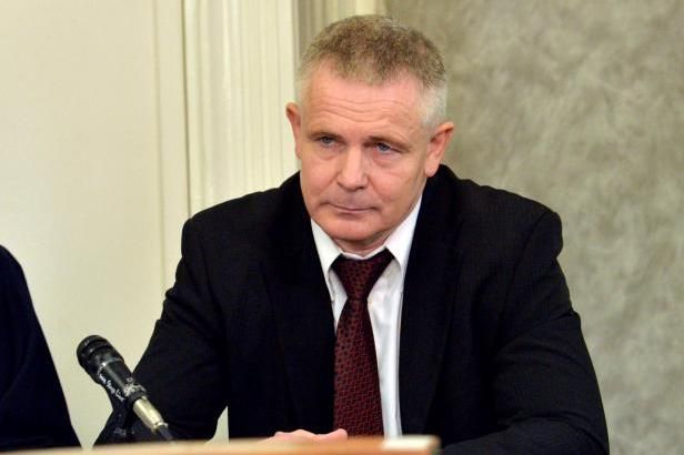 obrázek: \nPolicejního plukovníka zprostil soud obžaloby z krytí dealera\n