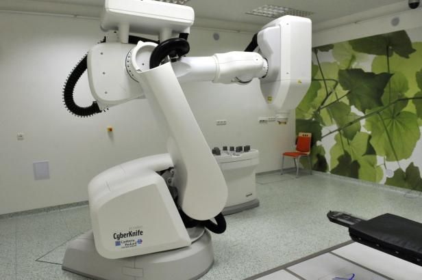 obrázek: Policie: Ostravský CyberKnife se pod Němečkovým vedením koupil předraženě