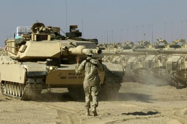 obrázek: Potvrzeno: USA pošlou na východ Evropy těžké zbraně