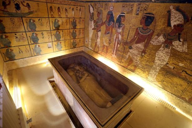 obrázek: Přihořívá... Hrobku Nefertiti máme na dosah, tuší vědci