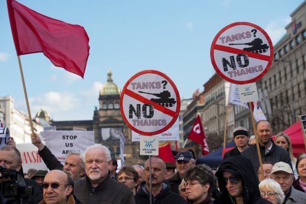 obrázek: Příjezdu amerického konvoje předcházely názorové střety