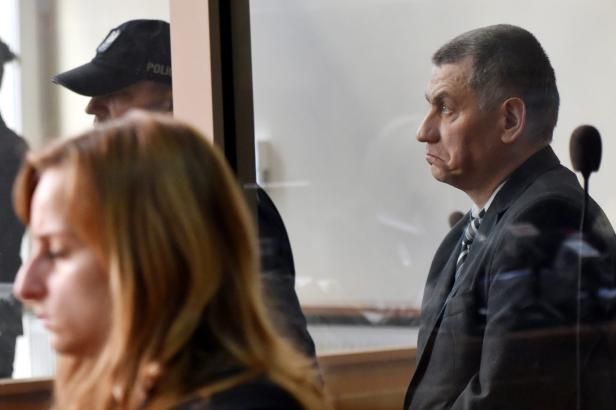 obrázek: První soud v Polsku kvůli terorismu: Učitel chemie plánoval útok na parlament, dostal 13 let