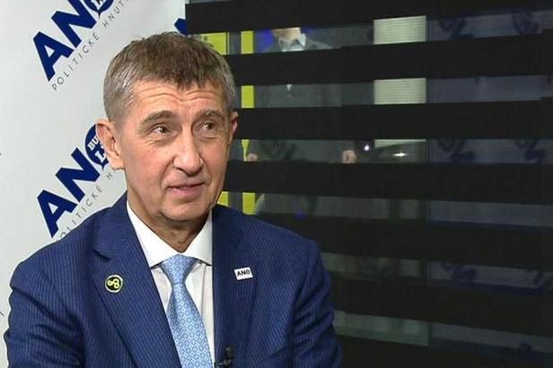 obrázek: Prý jsem přispěl ke sjednocení ČSSD, směje se po sněmu Babiš