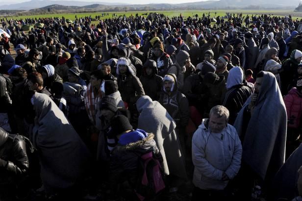 obrázek: Řecko-makedonskou hranici asi EU zablokuje. Chce zpomalit příliv migrantů