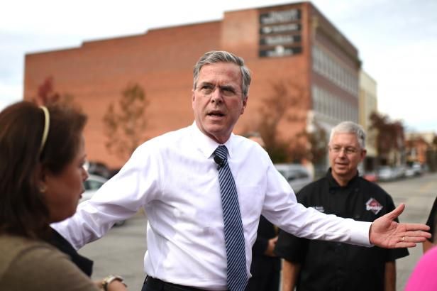 obrázek: Republikáni zvyšují tlak: Ryan chce omezení migrantů, Bush jednotky proti IS