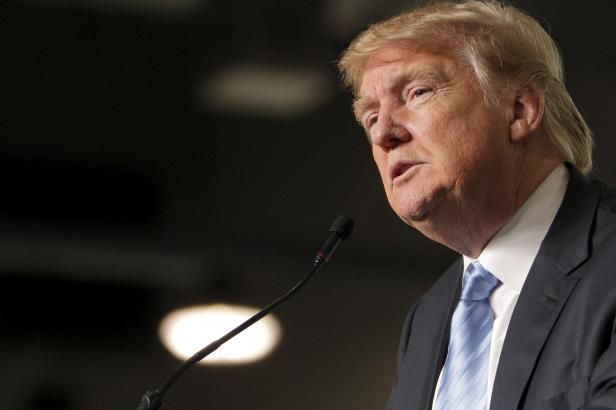 obrázek: S kontroverzními výroky proti muslimům Trump narazil, v průzkumu ztratil dvanáct procent