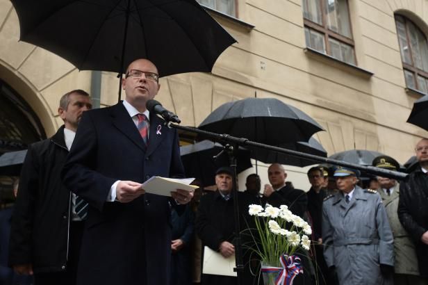 obrázek: Se státním svátkem připomínají politici evropskou krizi