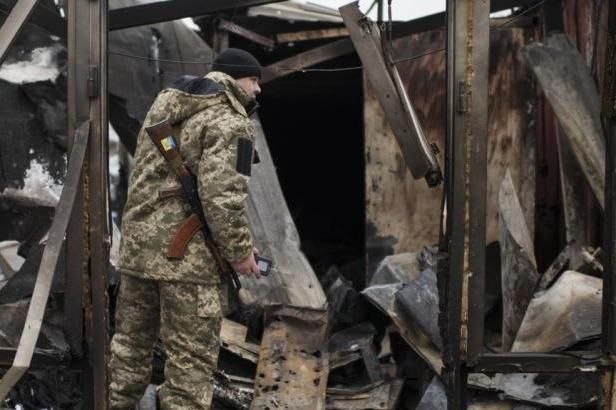 obrázek: Šéf evropských sil NATO připouští zbrojní dodávky Ukrajině