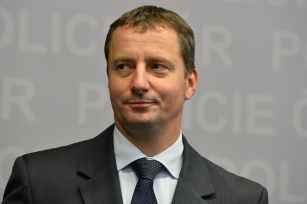 obrázek: Šéf Zemanovy ochranky požádal o přeložení, na řadě je Hradní stráž