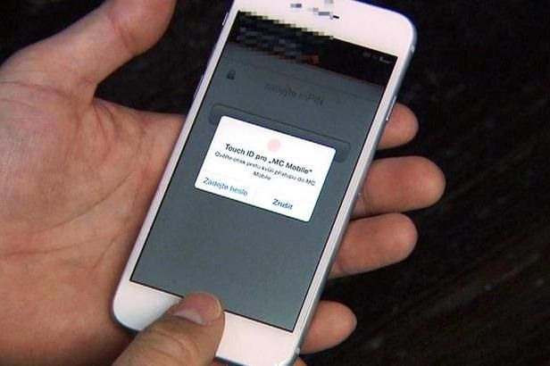 obrázek: Skenování otisků, duhovky, obličeje - biometrie proniká i do mobilů