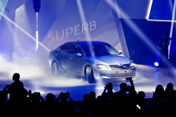 Škodovka představila nový Superb, prodávat se začne v červnu