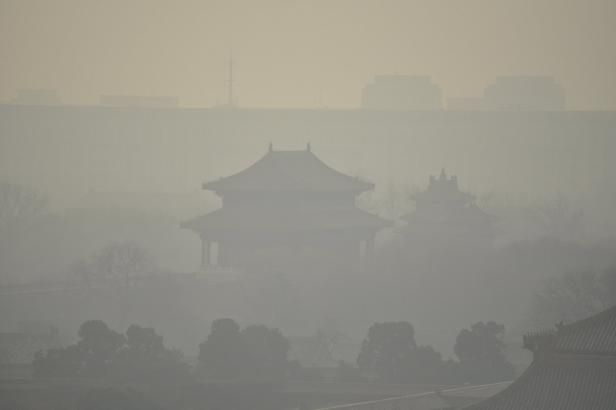 obrázek: Smogová pohotovost v Pekingu – mezi dvacet nejznečištěnějších měst ale nepatří