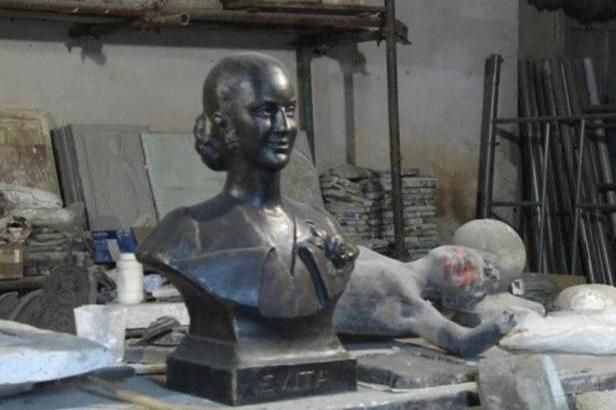 obrázek: Sochy dostávají v argentinské 