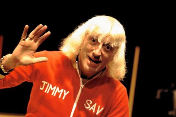 obrázek: Spisy odhalily další desítky obětí Savileových choutek