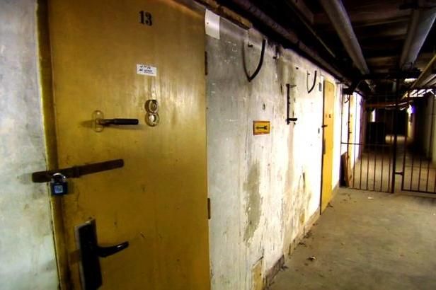 obrázek: StB měla v Praze tajné vězení. Vozila sem agenty chodce