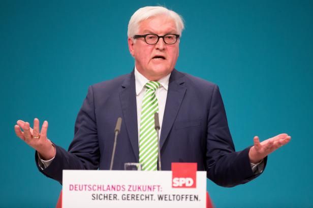 obrázek: Steinmeier: Porušení dohod o migrantech může mít právní dohru
