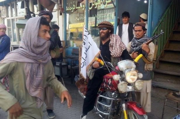 obrázek: Taliban povolal posily, v afghánském Kunduzu stále odolává