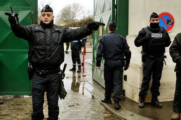 obrázek: Terorismus v Evropě. Europol varuje Západ, Sobotka uklidňuje Česko