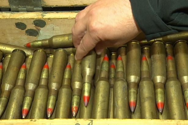 obrázek: Tisíce samopalů a miliony nábojů. Česko znovu podpoří boj proti IS