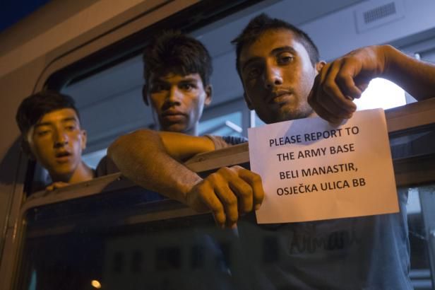 obrázek: Tlumočník: Mladí Syřané prchají před vojnou. Domů by se vrátili studení