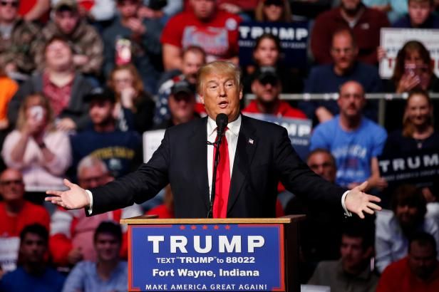 obrázek: Trump zostřuje rétoriku: Čína měnovou manipulací „znásilňuje USA“