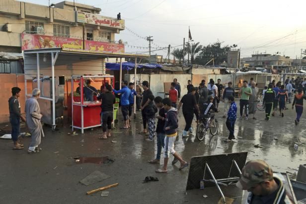 obrázek: Tvrdý úder islamistů - po výbuchu v bagdádské čtvrti zemřelo 70 lidí