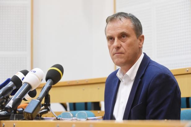 obrázek: V revoltě proti vedení ČSSD hledá Rozbořil podporu u komunistů