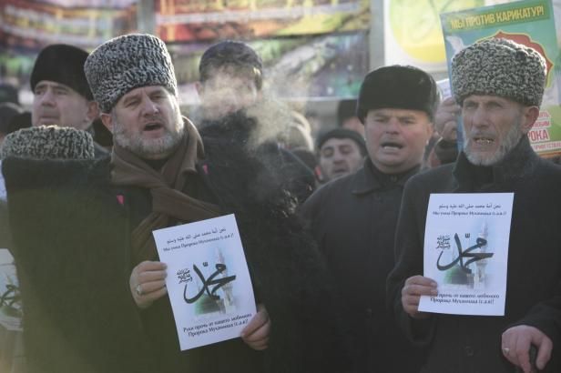 obrázek: Vlna protestů proti Charliemu: 