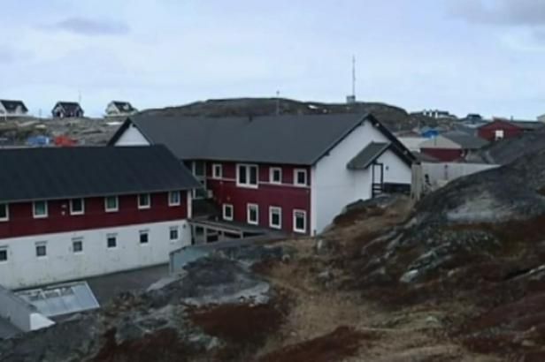 obrázek: Vycházky i nákupy. Nápravu resocializací bere grónské vězeňství doslova