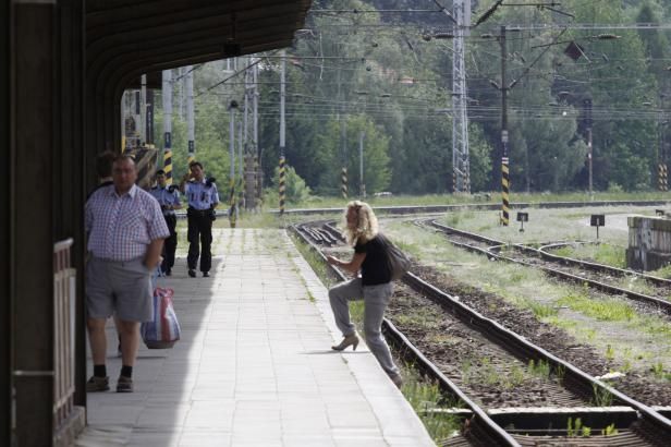 obrázek: Za špatné přecházení kolejí hrozí pokuty