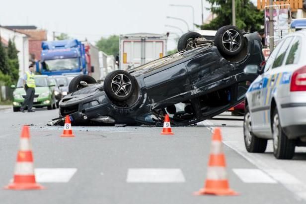 obrázek: Za týden zemřelo na silnicích 27 lidí, téměř stejně jako v lednu