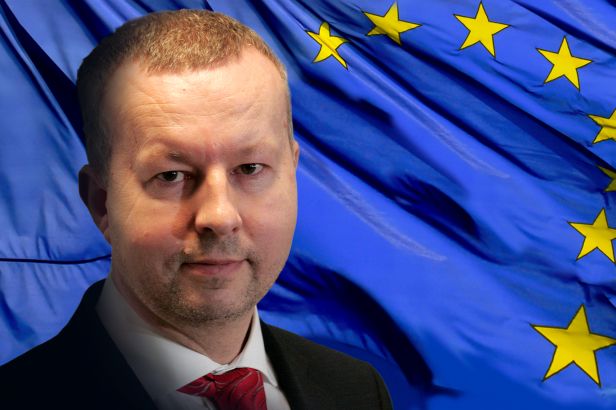 obrázek: \nZachránili jsme 18 miliard evropských dotací, tvrdí Brabec\n