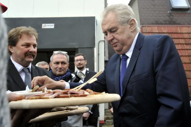 obrázek: Zeman výroky o islámu straší veřejnost, soudí čeští politici