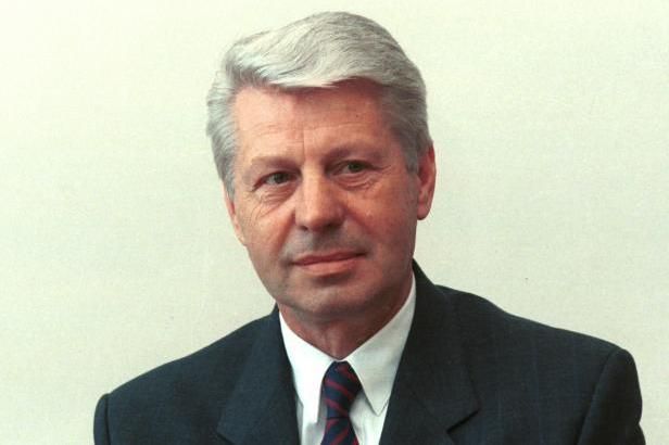 obrázek: Zemřel matematik a Pithartův ministr školství Petr Vopěnka