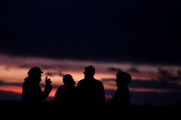 obrázek: \nZimní slunovrat mine zlatou neděli o dvě minuty\n