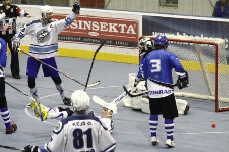 Hodnocení víkedu: Kanonáda Áčka a poloviční mládež